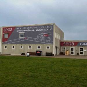 Mega banners
