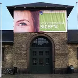 Mega banner
